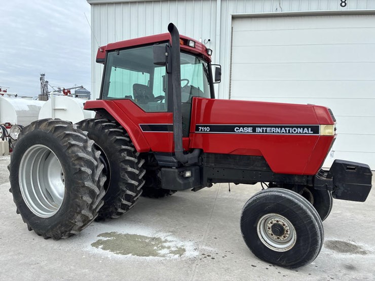 case-ih-7110-image-1
