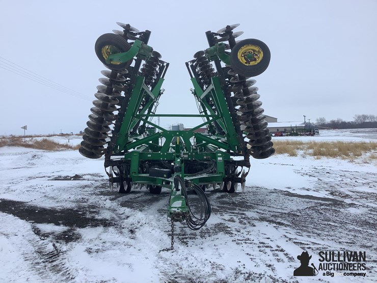 2014-john-deere-2623vt-image-2