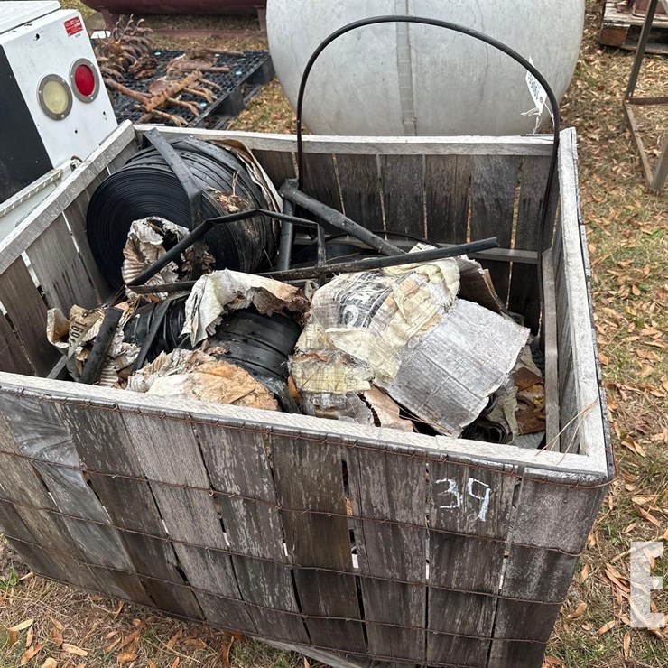 PALLET OF MISC PARTS