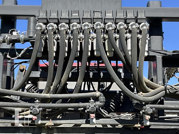 2012-apache-as720-image-9