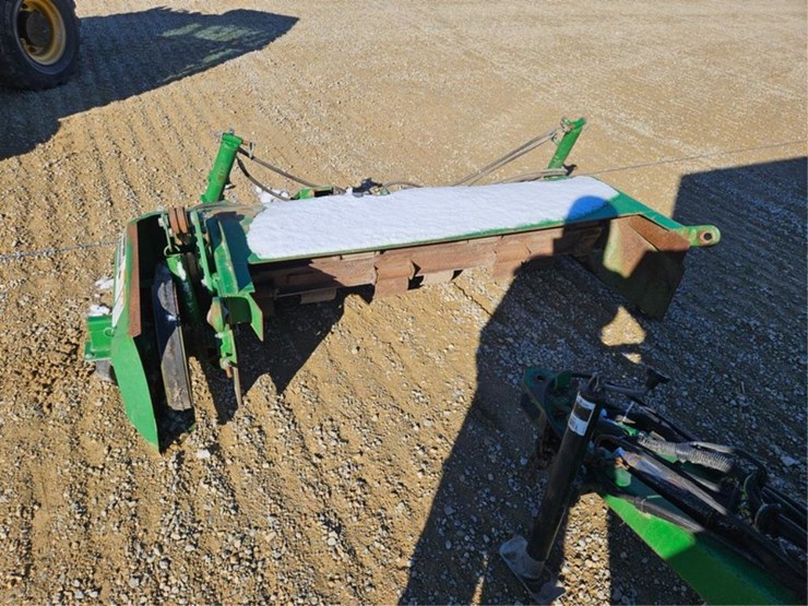 john-deere-566-image-43