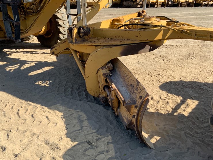 2001-caterpillar-140h-vhp-image-16