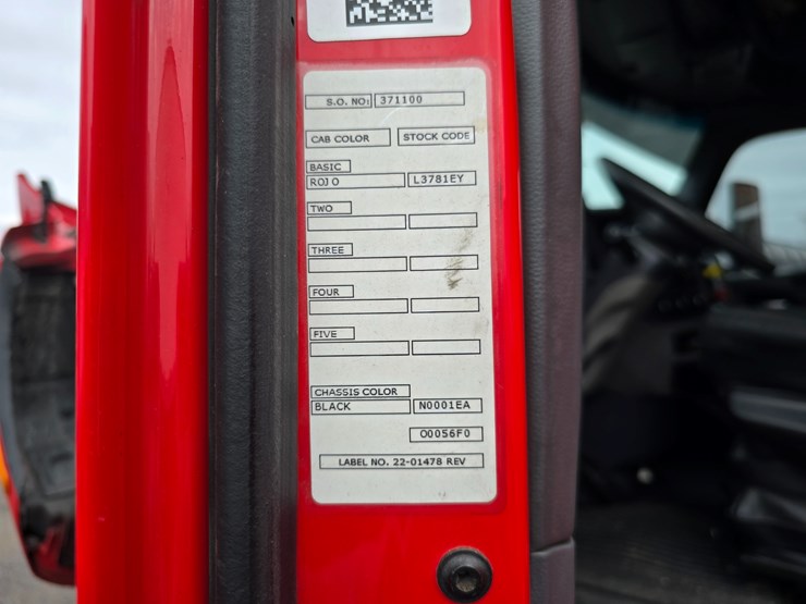 2017-peterbilt-579-image-67