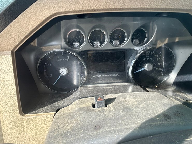 2011-ford-f250-image-12