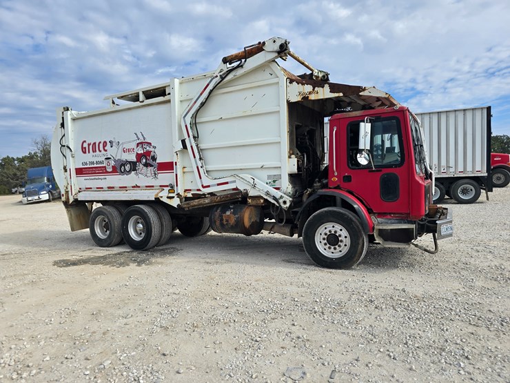 1996-mack-mr688s-image-37