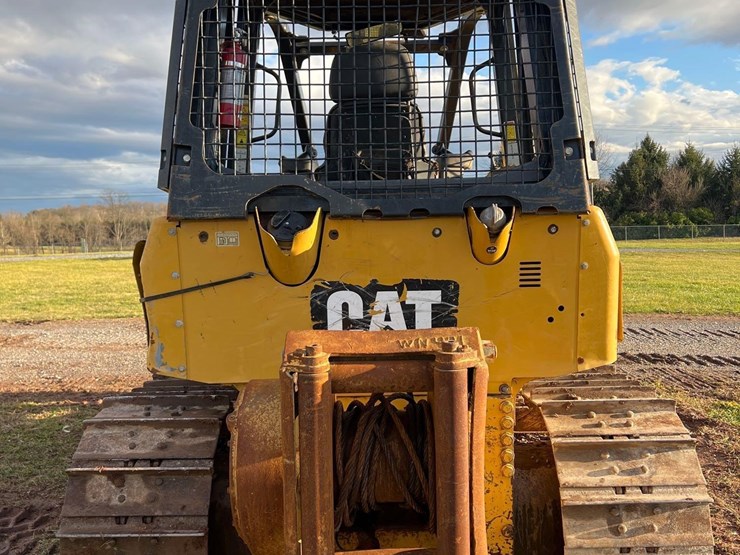 2015-caterpillar-d5k2-lgp-image-12