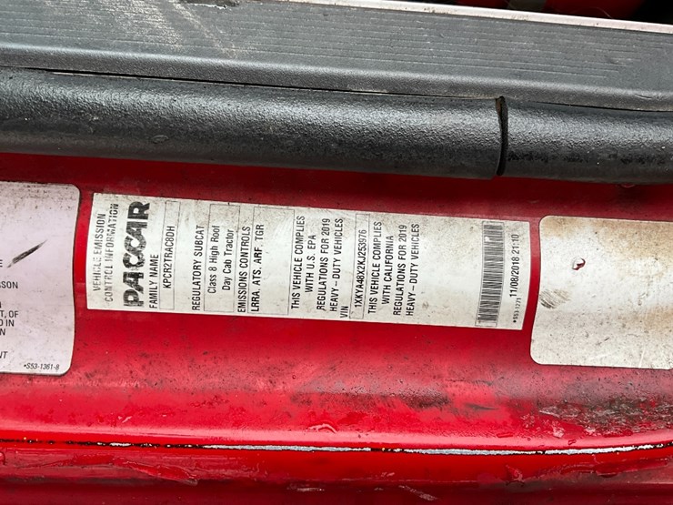 2019-kenworth-t680-image-21