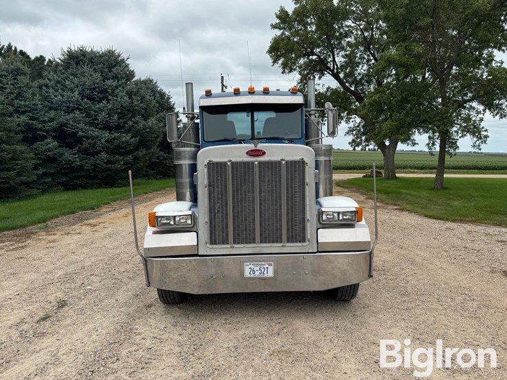2000-peterbilt-379-image-2