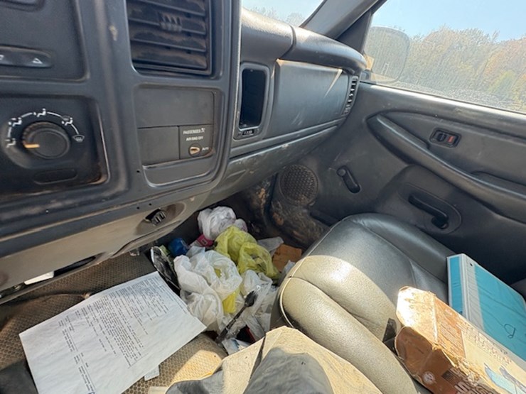 2003-chevrolet-silverado-1500-image-34