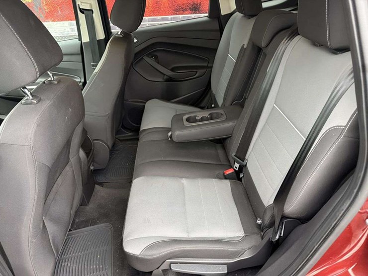 2014-ford-escape-se-image-22