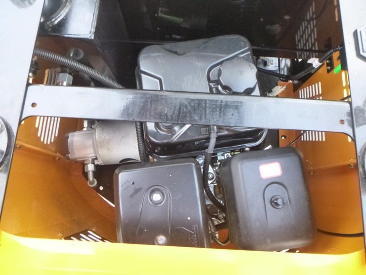 2025-vicsec-vc13-hydraulic-excavator-image-24