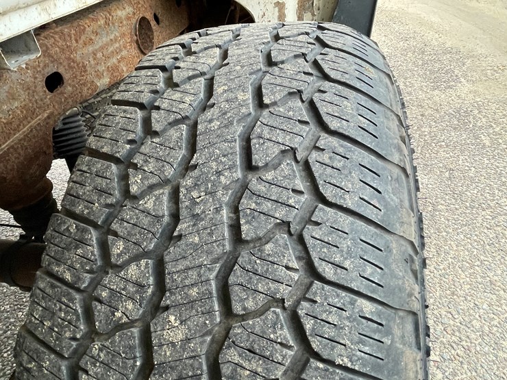 2013-chevrolet-1500-image-77