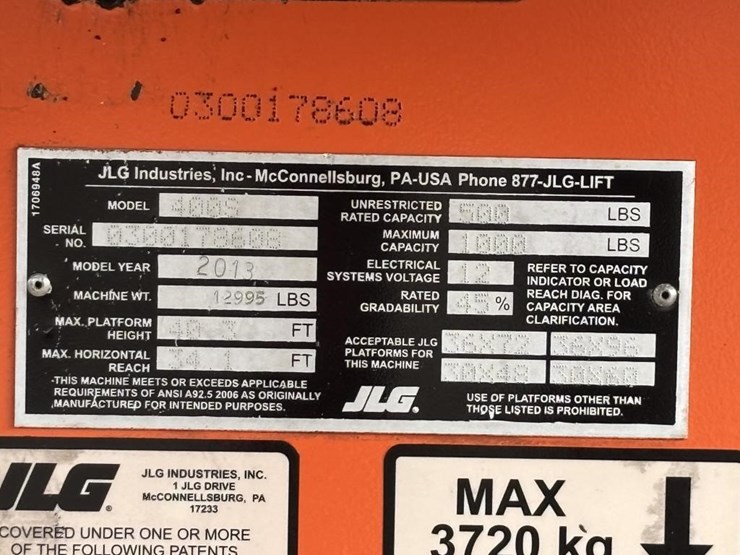 2013-jlg-400s-image-42