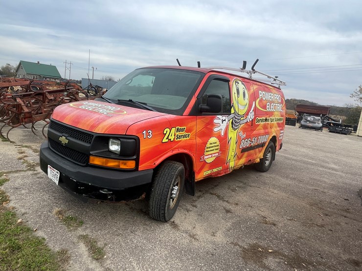 #1404-•-2006-chevy-cargo-van-(wi-title-in-delay)-image-1