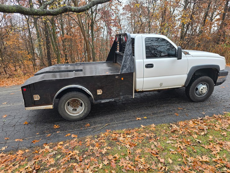 chevrolet-silverado-3500-image-19
