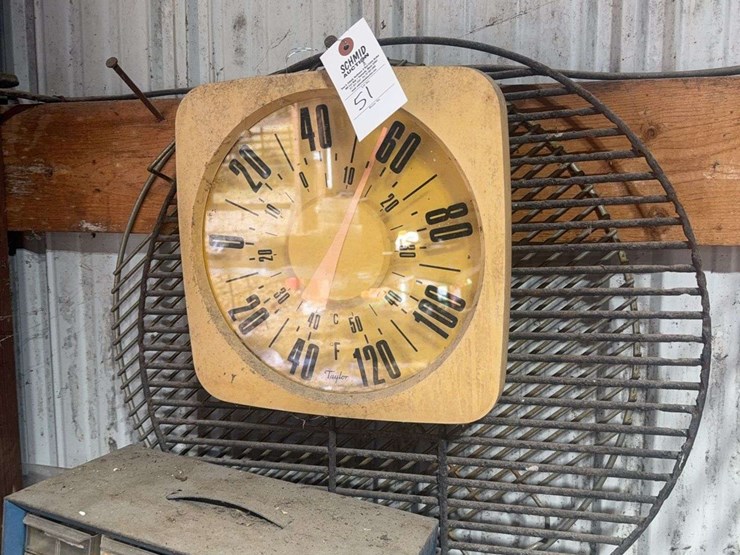 taylor-wall-thermometer-image-1