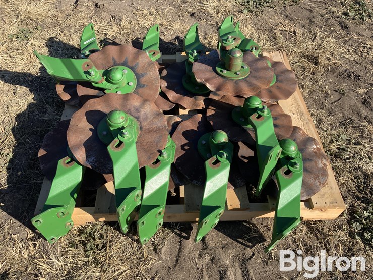 john-deere-12-image-6