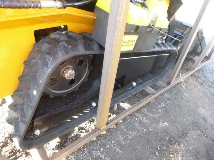 2025-agt-mx-mrt14-skid-steer-track-loader-image-17