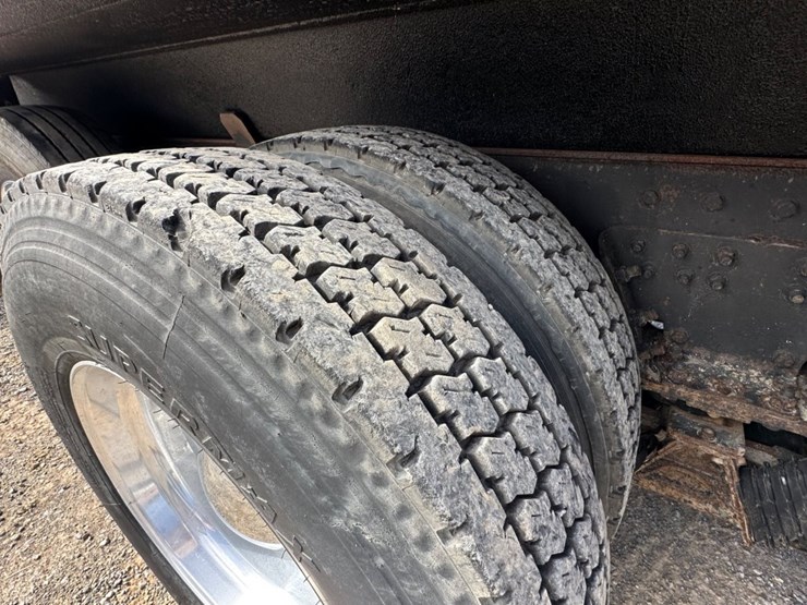 kenworth-t800-image-15