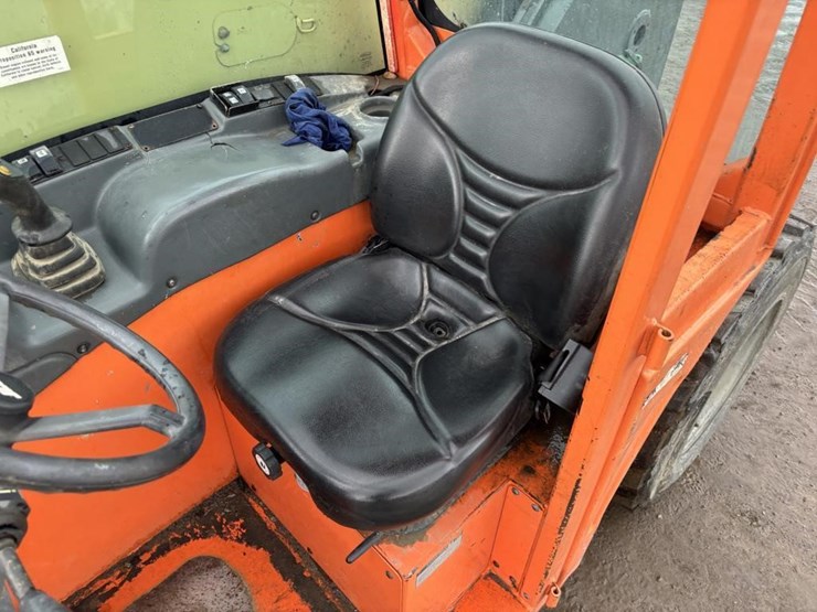 2013-jlg-g5-18a-image-22