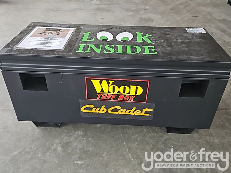 unused-wood-tuff-tow-48"-box-7-pcs-cub-cadet-tool-kit,-hedge,-trimmer,-cordless-chainsaw,-leaf-blower,-string-trimmer,-battery-charger-image-2