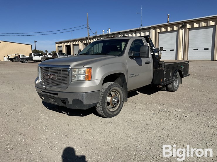 gmc-sierra-3500-image-1