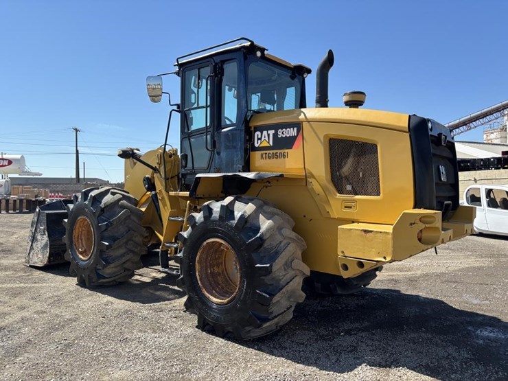 2019-caterpillar-930m-image-4