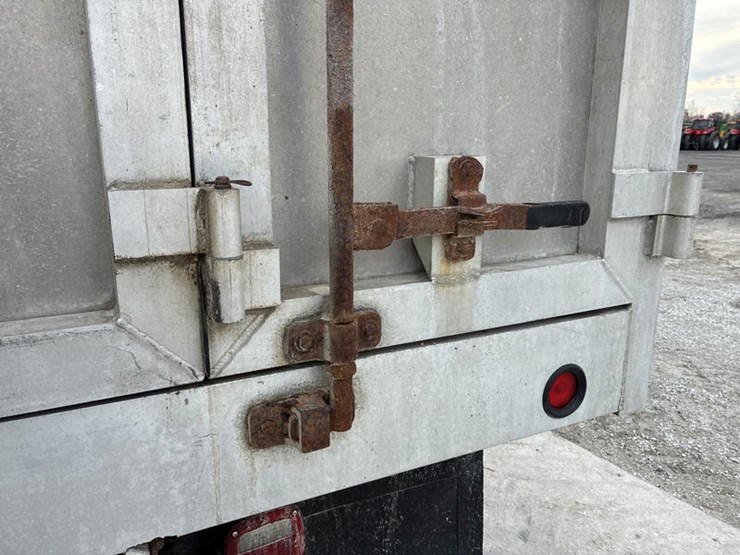 case-ih-7400-image-47