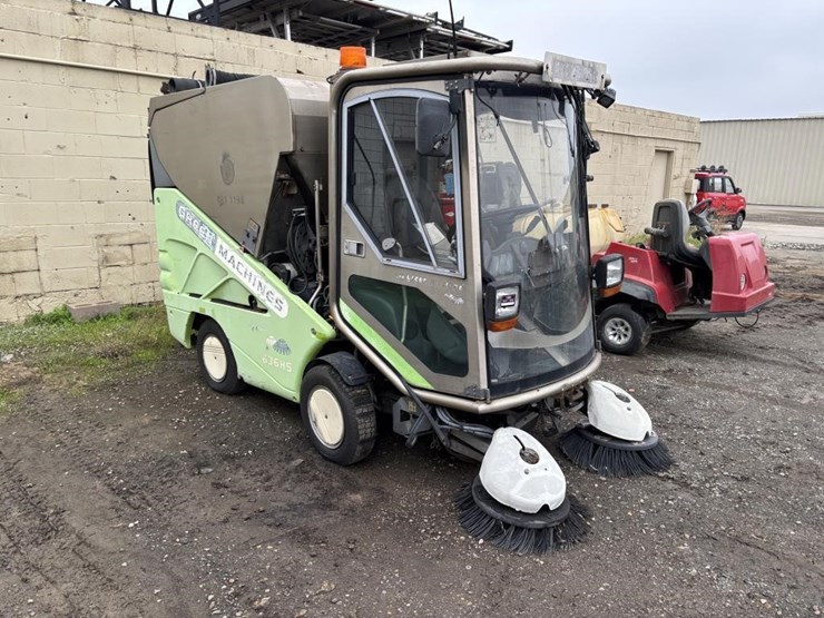 applied-sweepers-636hs-image-2