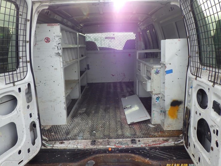 ford-econoline-350-image-8