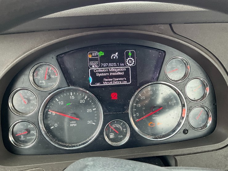 2019-kenworth-t680-image-18