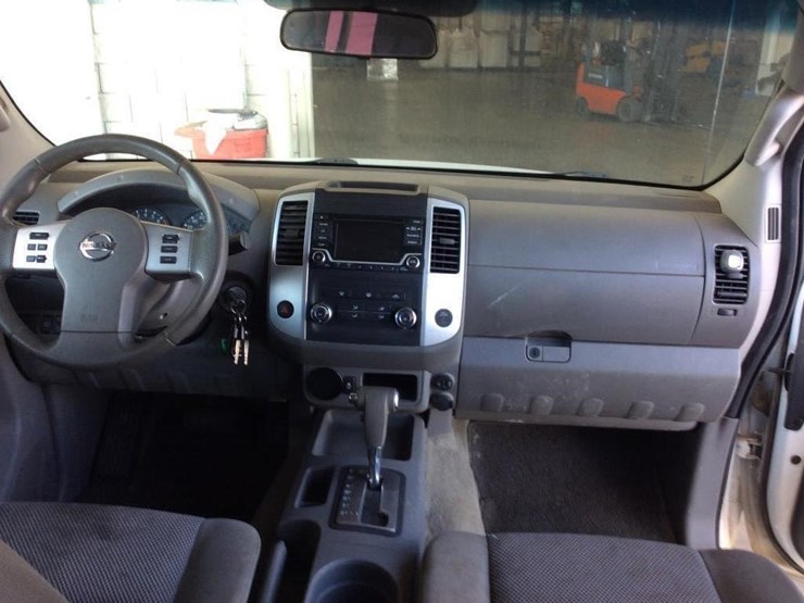 2017-nissan-frontier-image-9