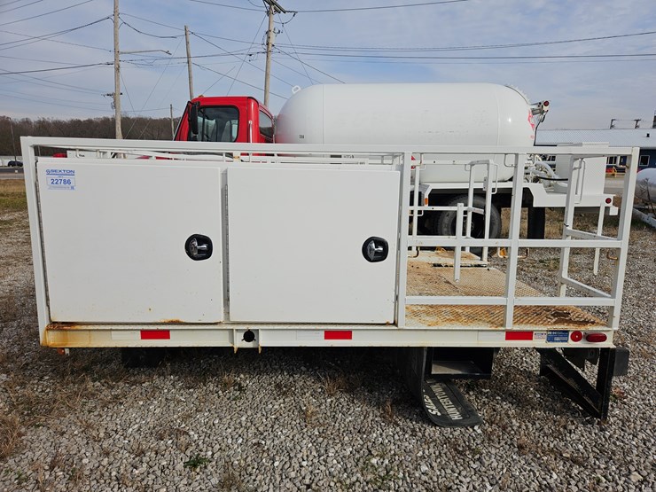 chevrolet-3500-image-2