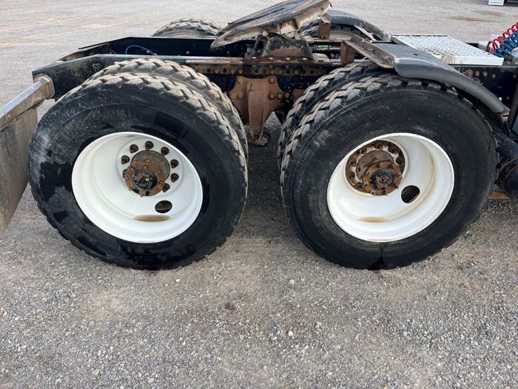 2016-western-star-4900-image-14