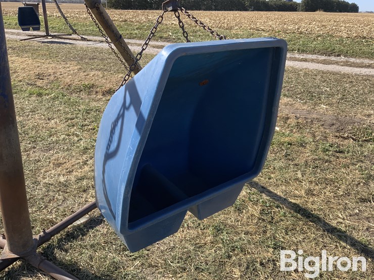 lewis-cattle-oiler-image-13