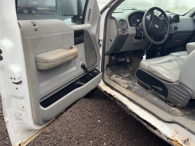 2005-ford-f150-image-18