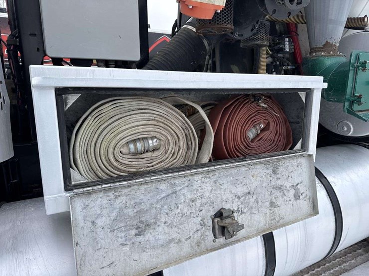 2007-international-7600-image-31