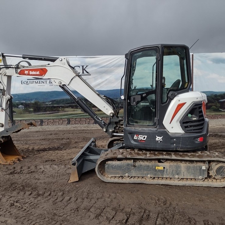 BOBCAT E50