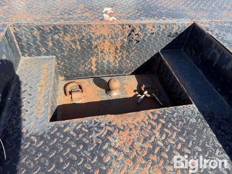 2014-peterbilt-337-image-15