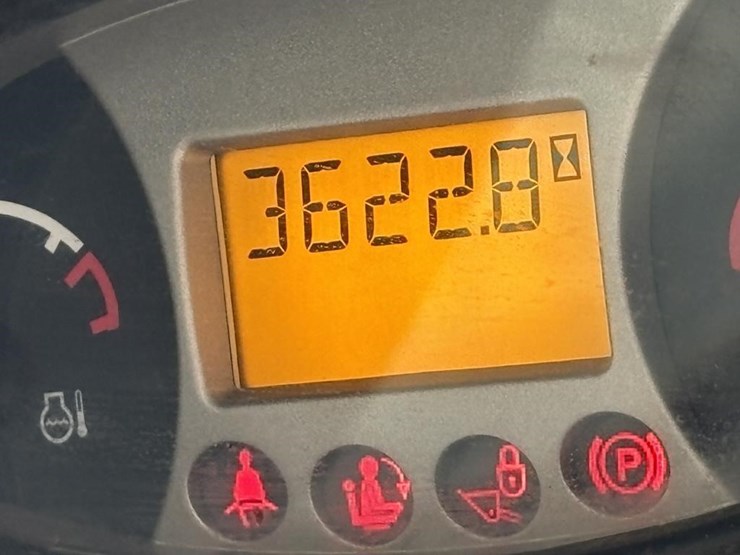 2019-bobcat-s630-image-41