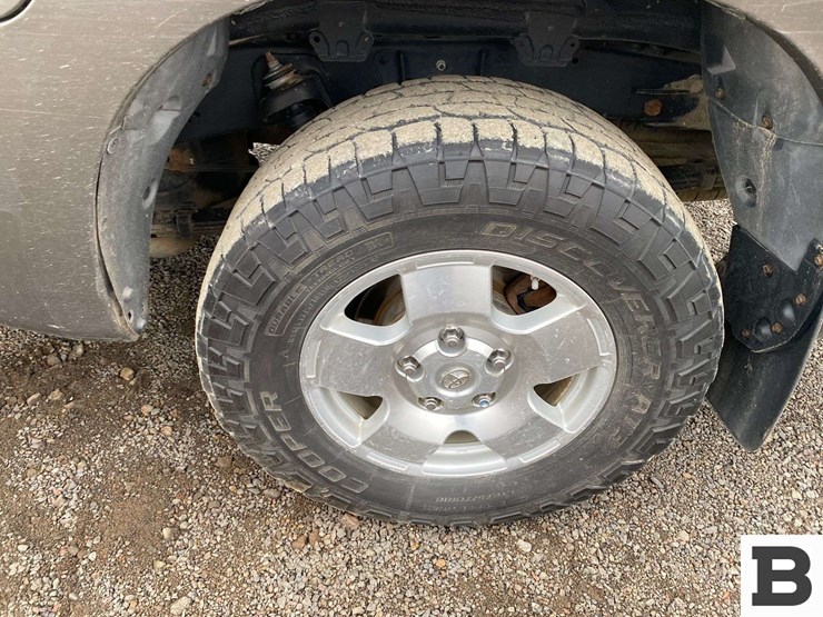 2013-toyota-tundra-image-14