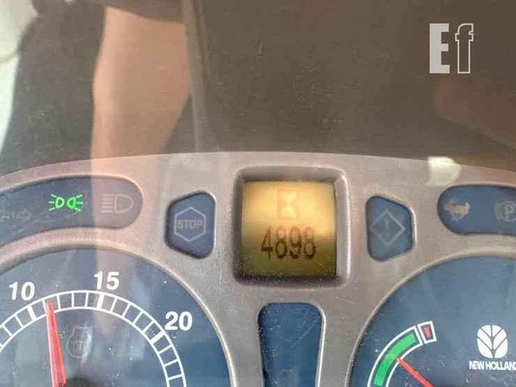 new-holland-ts115a-image-22