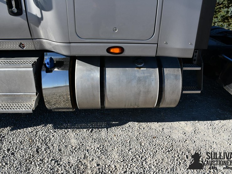 2017-international-prostar-image-17