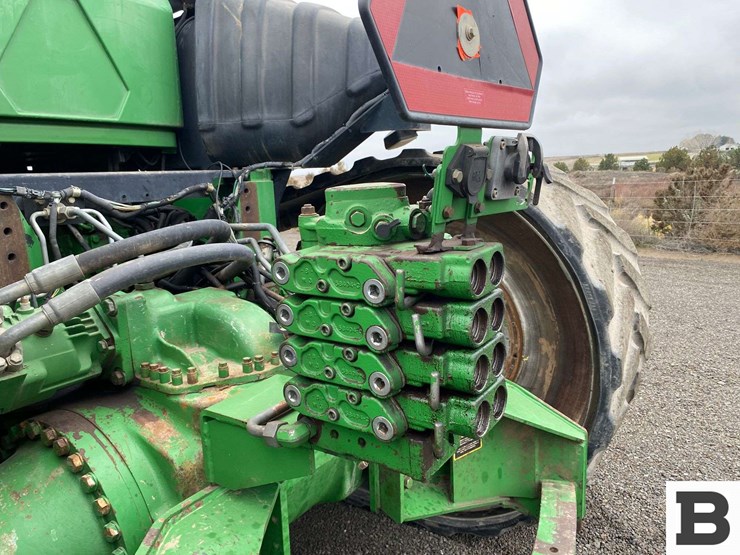 2004-joh-deere-9320t-tractor-image-37