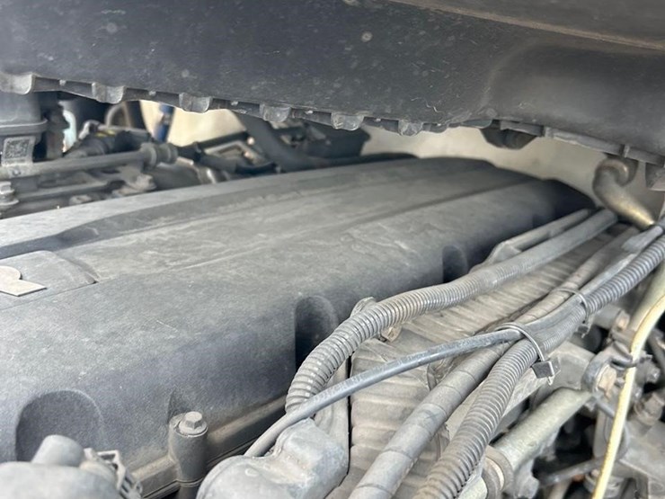 peterbilt-579-image-38