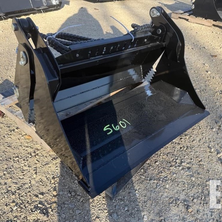 MINI SKID STEER 4 IN 1 BUCKET