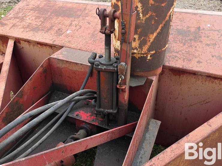 loftness-3-pt-snow-blower-attachment-image-15