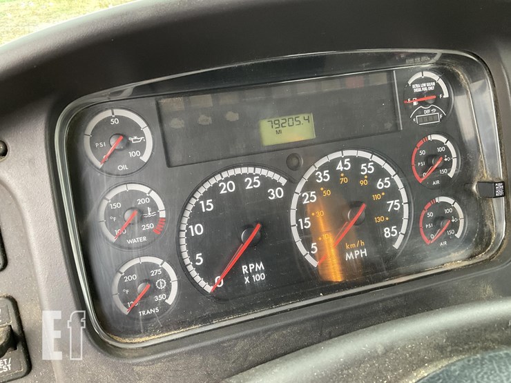 freightliner-business-class-m2-100-image-7