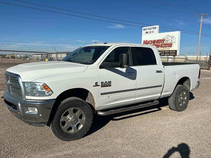 dodge-ram-2500-image-1