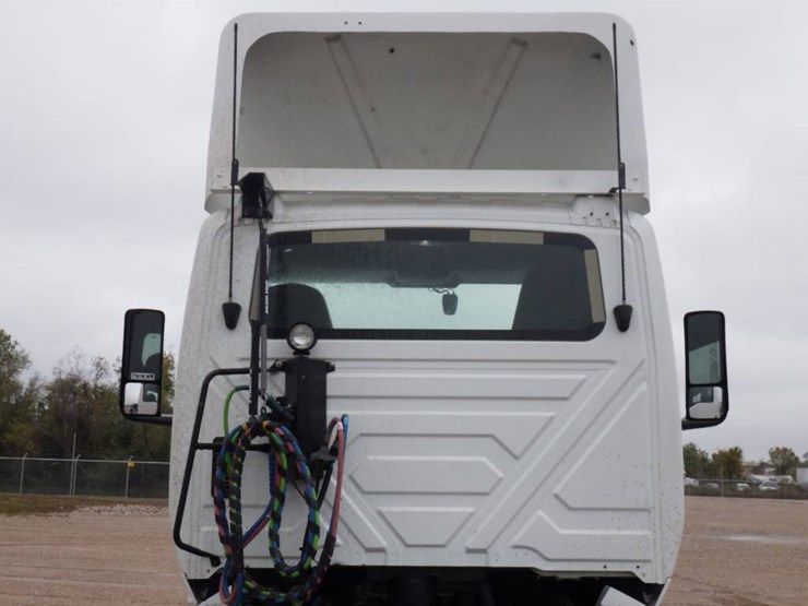 2019-international-lt-image-11